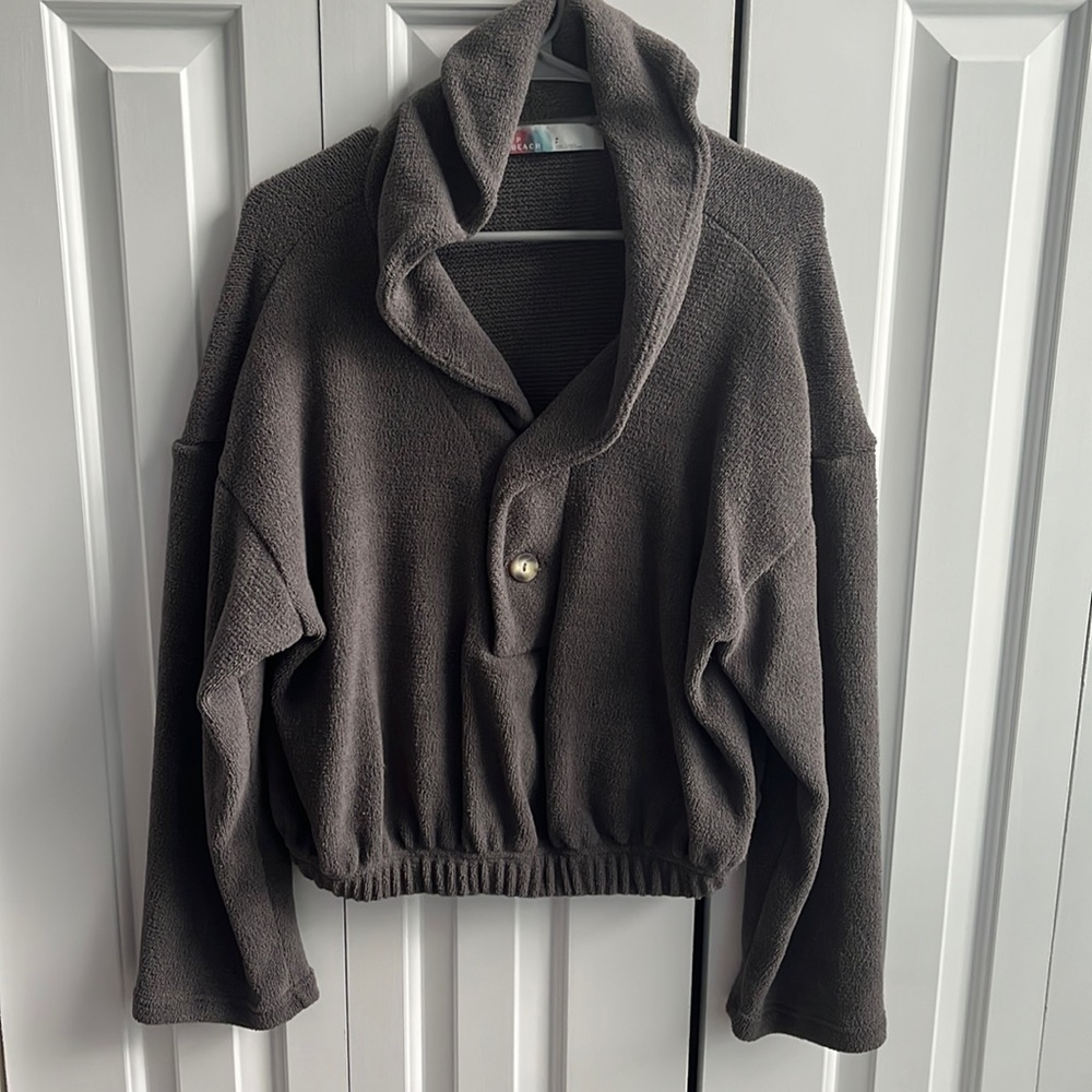 FP Beach Pullover Gray